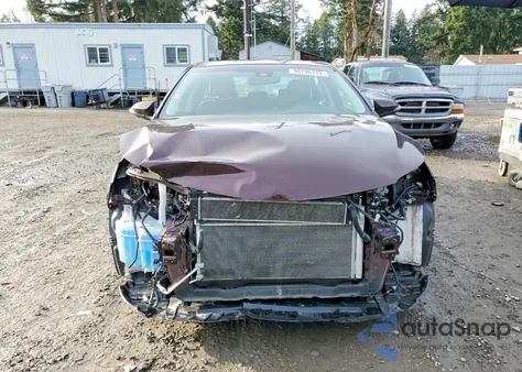 2016 Toyota Avalon Hybrid z USA, uszkodzony, nr VIN 4T1BD1EB0GU049372